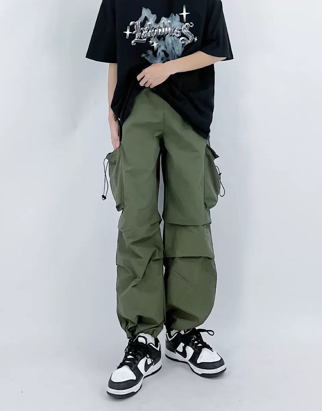 loose silhouette cargo pants  US1375