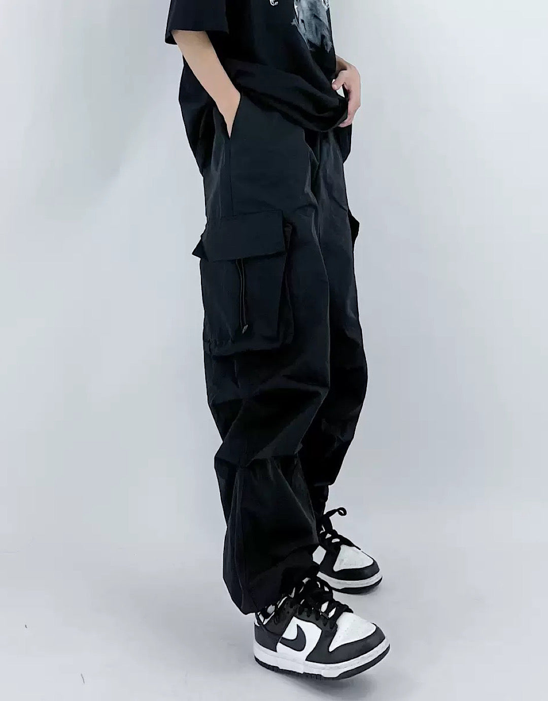 loose silhouette cargo pants  US1375