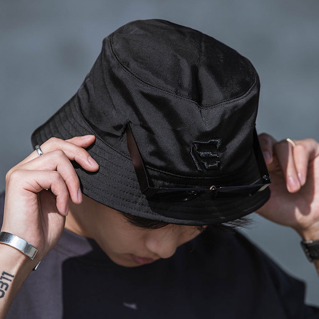 black initial hat  US1890