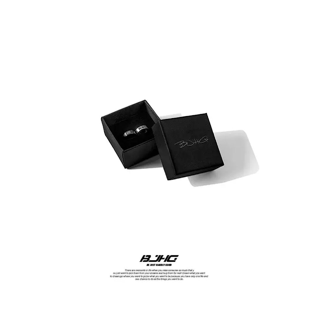 Initial design earcuff  US1778