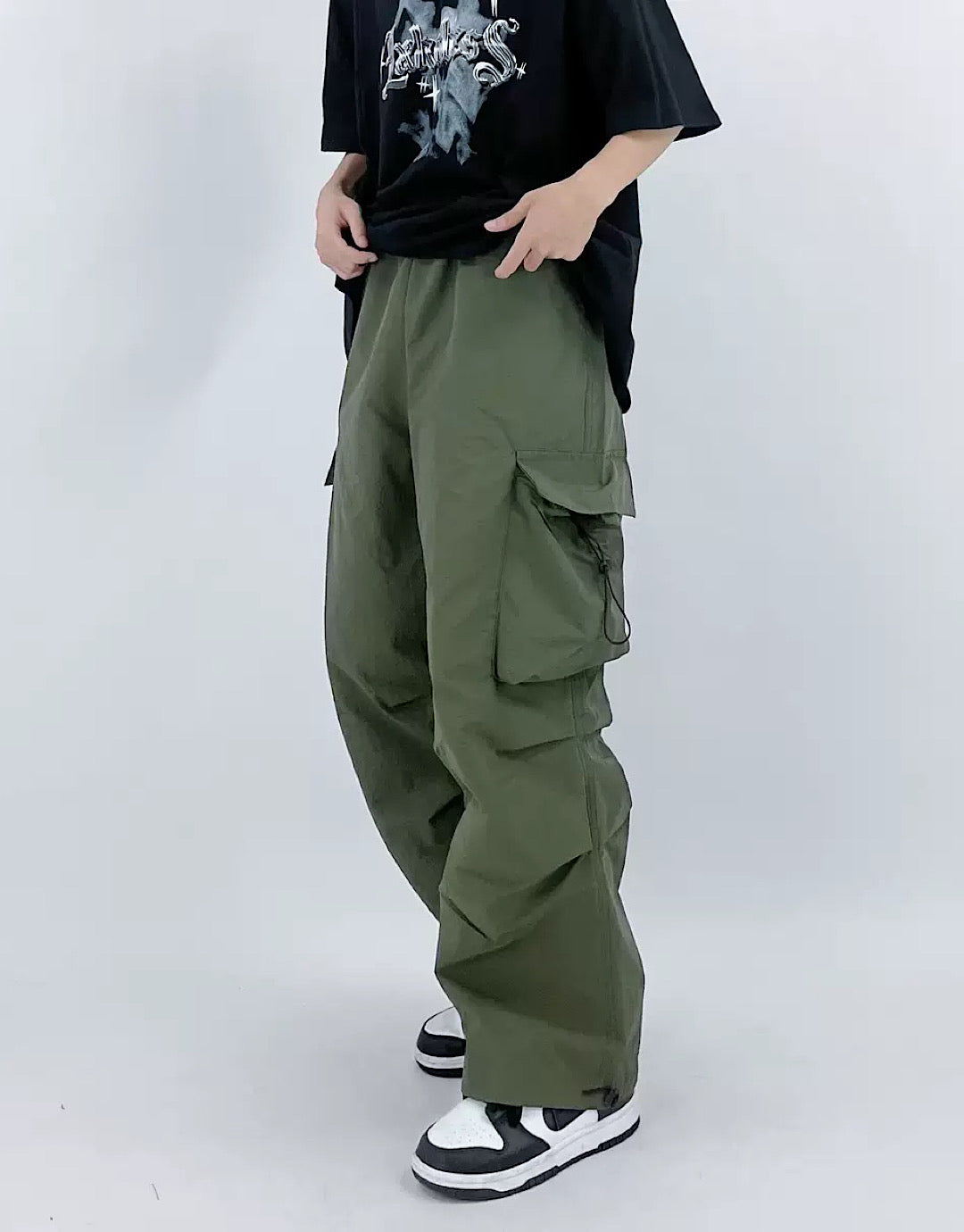 loose silhouette cargo pants  US1375