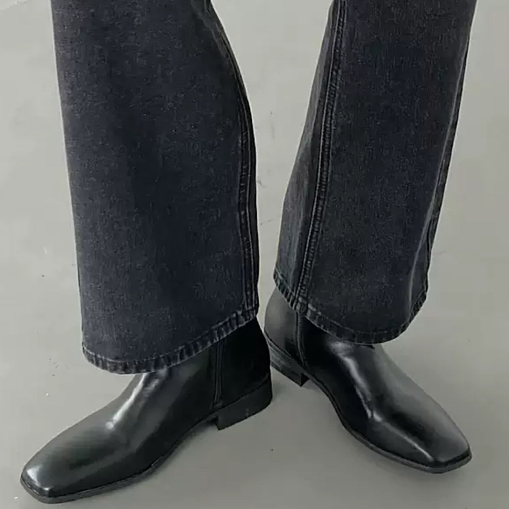 black leather boots  US1070