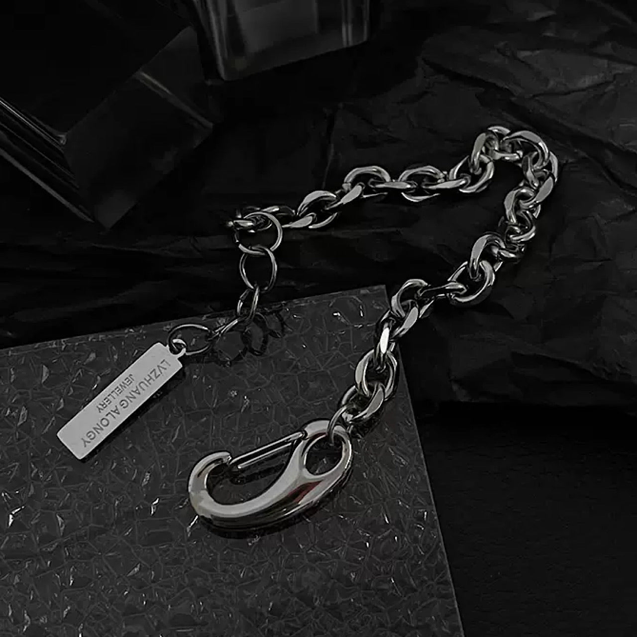 silver chain bracelet  US1546