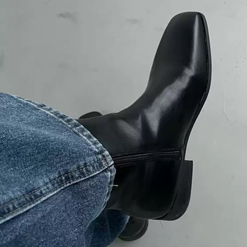 black leather boots  US1070