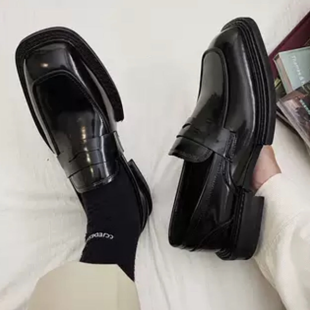 enamel black loafers  US1245