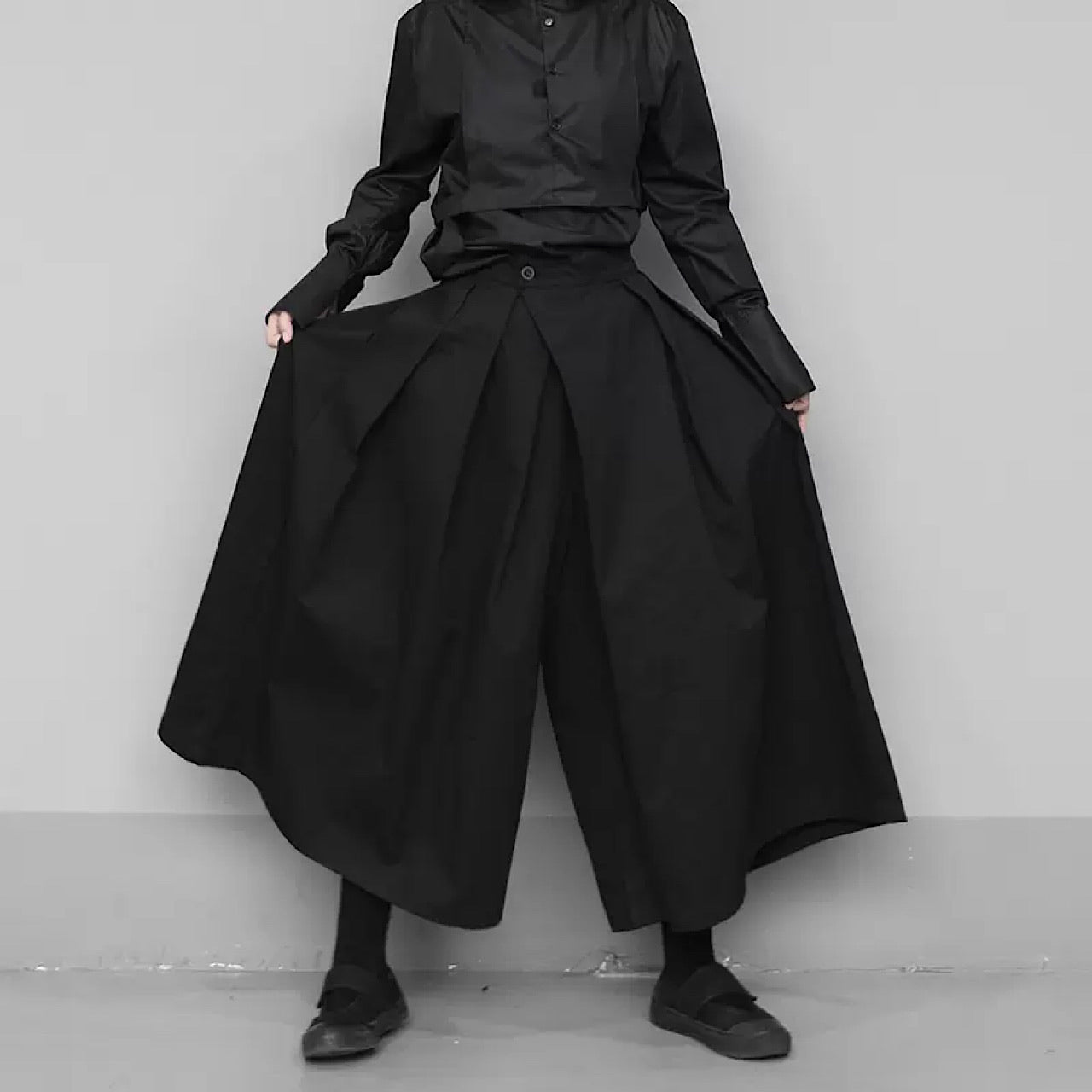 mode silhouette crow black pants  US1401